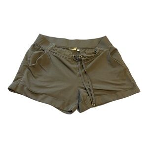 Athleta‎ Shorts Cuffed Hem Drawstring Size 10 Black